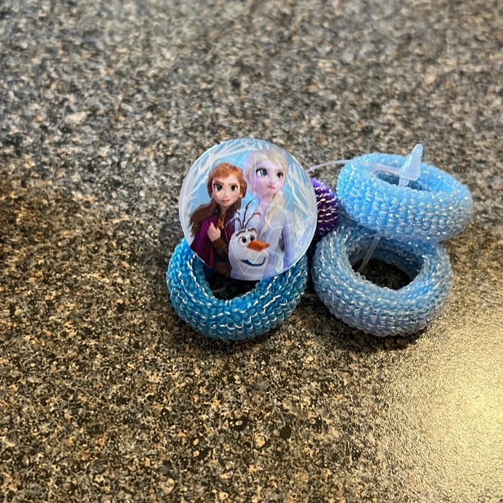 🌻 5/$15 Disney Frozen hair bundle NWOT